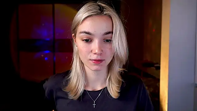 ileanacampbe online show from 7, 3, 2025