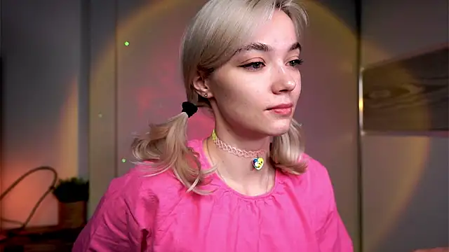 ileanacampbe online show from 13, 3, 2025