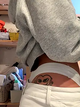 Snapshot of Ginger10 chatting on 18, 12, 2025 Ginger10 online show from 18, 12, 2025