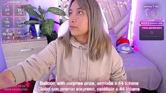 NyxAndria 1 online show from 3, 3, 2025