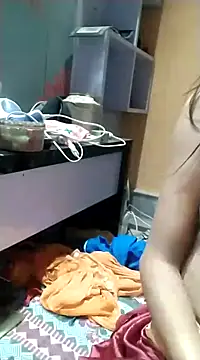 SANA-LEONI online show from 26, 2, 2025