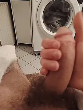 Snapshot of StirringOomph chatting on 7, 2, 2026 StirringOomph online show from 7, 2, 2026