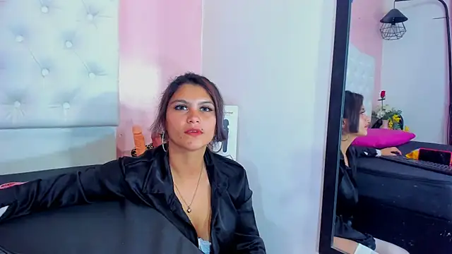 EmmySweett2 online show from 18, 11, 2025