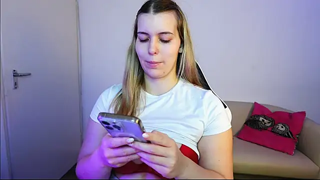 ShyHotNerd online show from 29, 9, 2025