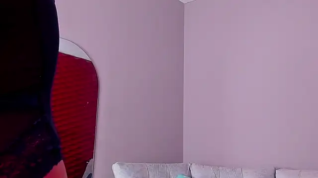 Snapshot of RubiSharqui_ chatting on 8, 7, 2026 RubiSharqui online show from 8, 7, 2026