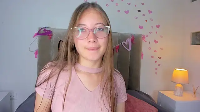 Snapshot of Dahlia_Rousse chatting on 15, 3, 2025 Dahlia Rousse online show from 15, 3, 2025