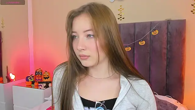 Snapshot of Dahlia_Rousse chatting on 21, 10, 2025 Dahlia Rousse online show from 21, 10, 2025