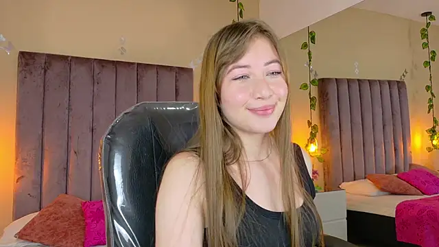 Dahlia Rousse online show from 1, 4, 2026