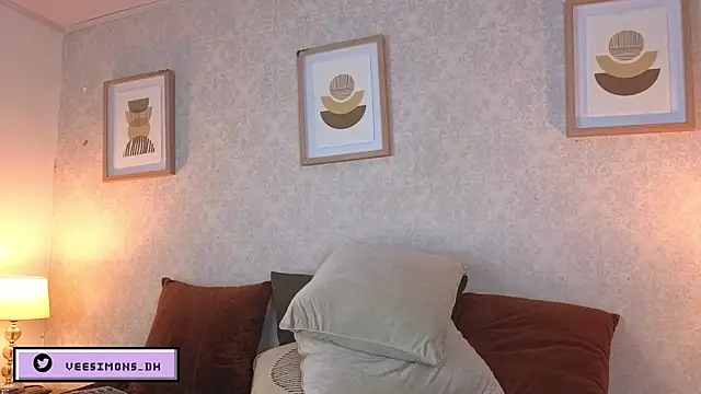 Veronica simons online show from 20, 4, 2026