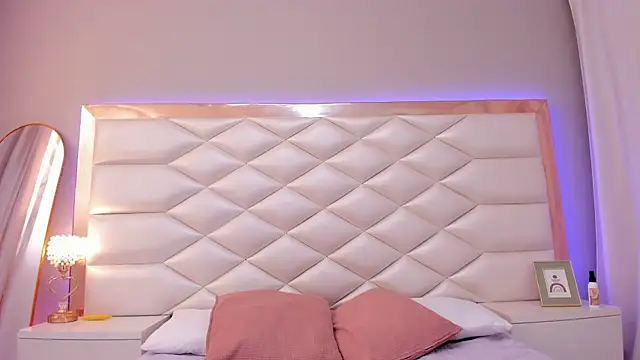 LucineArias online show from 17, 2, 2026