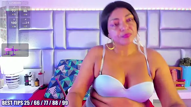 Snapshot of LovelyNickii chatting on 15, 2, 2026 LovelyNickii online show from 15, 2, 2026