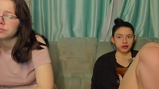 Snapshot of honey_love_honeyy chatting on 24, 1, 2025 honey love honeyy online show from 24, 1, 2025