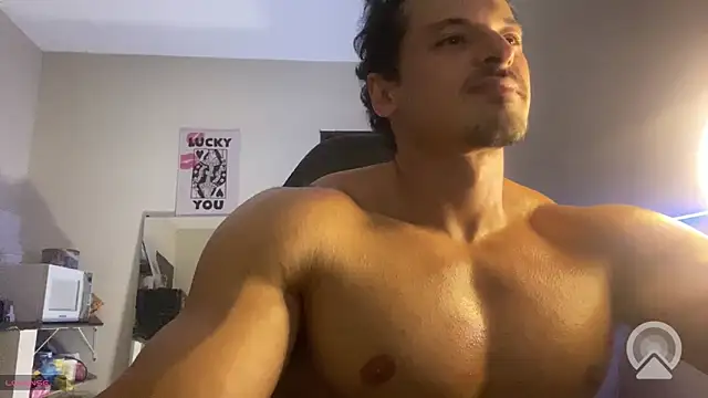 Snapshot of Lucasfit24 chatting on 8, 5, 2026 Lucasfit24 online show from 8, 5, 2026