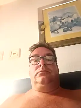 Snapshot of MountJohnXL chatting on 2, 2, 2025 MountJohnXL online show from 2, 2, 2025