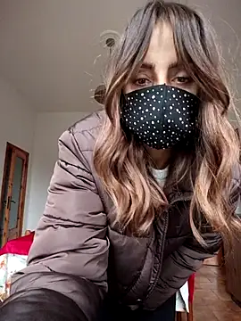 Snapshot of Akemi_rossi chatting on 28, 11, 2025 Akemi rossi online show from 28, 11, 2025