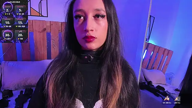 coral jonesss online show from 14, 4, 2026