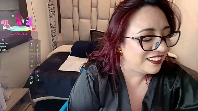 Victoria Adamns online show from 25, 2, 2026