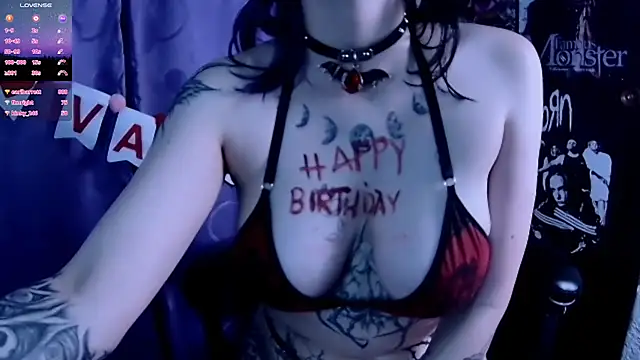 Kimlennox  online show from 11, 2, 2025