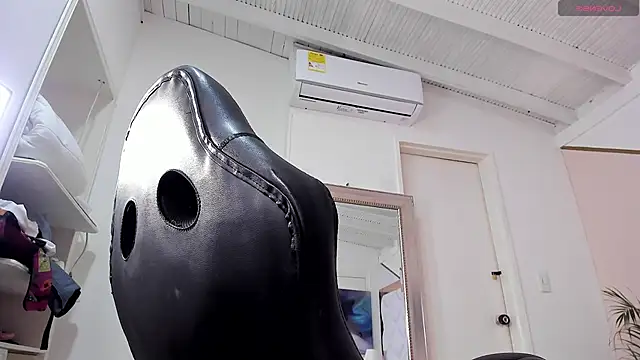 Snapshot of renatarussel chatting on 15, 1, 2025 renatarussel online show from 15, 1, 2025