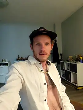 Snapshot of SoxxyNsh chatting on 16, 2, 2025 SoxxyNsh online show from 16, 2, 2025