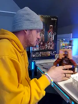 Snapshot of SoxxyNsh chatting on 2, 12, 2025 SoxxyNsh online show from 2, 12, 2025