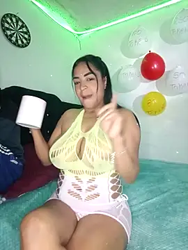 CarolinePolsen online show from 18, 9, 2025