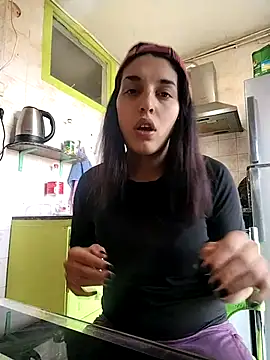 Snapshot of Rosanna_Rennie chatting on 11, 3, 2025 Rosanna Rennie online show from 11, 3, 2025