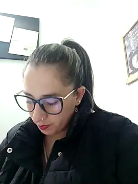 CHARLOTTE 1711 online show from 9, 2, 2025