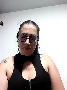 CHARLOTTE 1711 online show from 3, 10, 2025