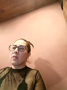 Snapshot of CHARLOTTE_1711 chatting on 8, 5, 2026 CHARLOTTE 1711 online show from 8, 5, 2026