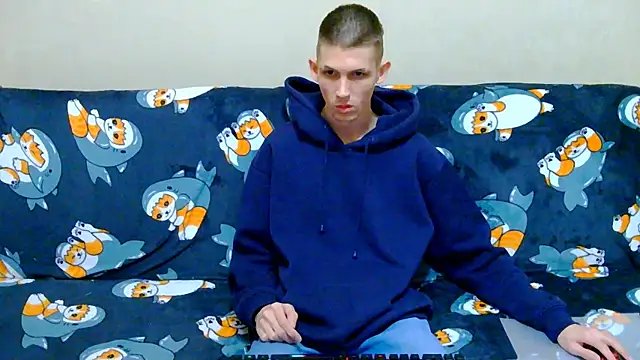 Snapshot of Lester_Broo chatting on 5, 10, 2025 Lester Broo online show from 5, 10, 2025