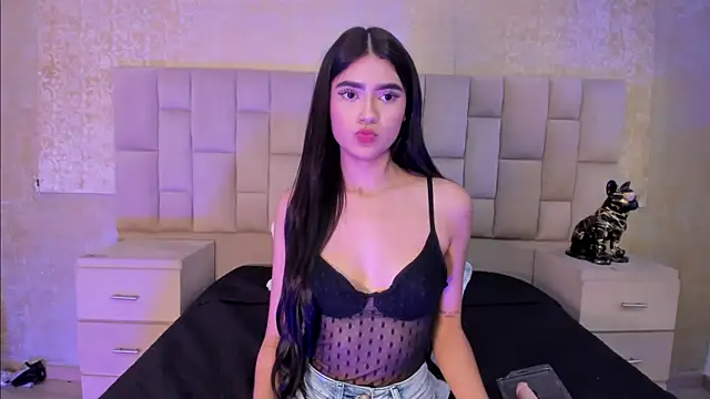 Snapshot of BellaaStorm chatting on 11, 2, 2025 BellaaStorm online show from 11, 2, 2025