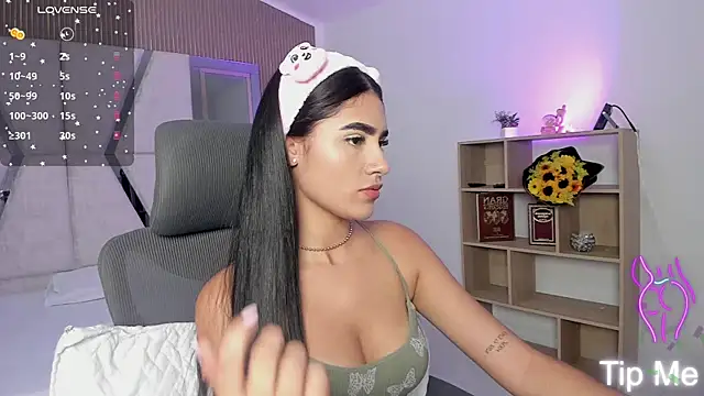 Snapshot of BellaaStorm chatting on 22, 9, 2025 BellaaStorm online show from 22, 9, 2025