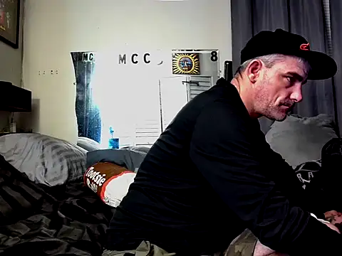 Snapshot of 1badfucka chatting on 1, 3, 2025 1badfucka online show from 1, 3, 2025