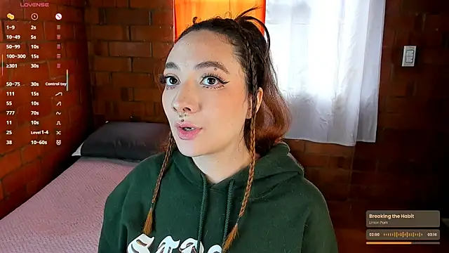 Annycolin  online show from 6, 3, 2025