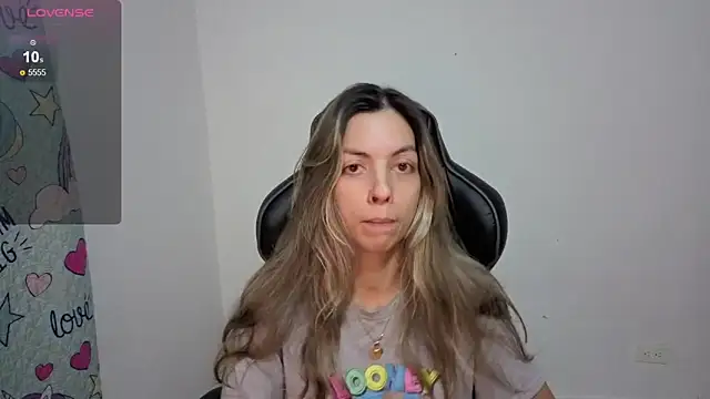 Princezzlove3 online show from 16, 12, 2025