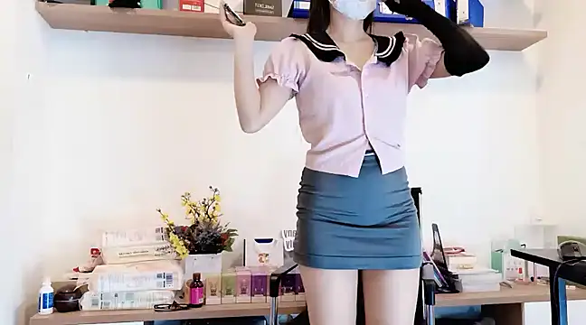 Lush-Office online show from 21, 1, 2025