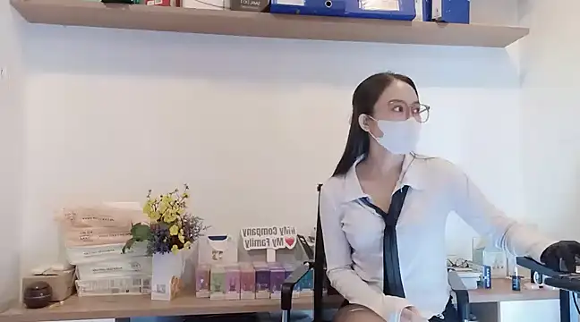 Lush-Office online show from 27, 2, 2025