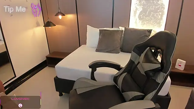 Snapshot of lilly_ass_ chatting on 9, 10, 2025 lilly ass online show from 9, 10, 2025