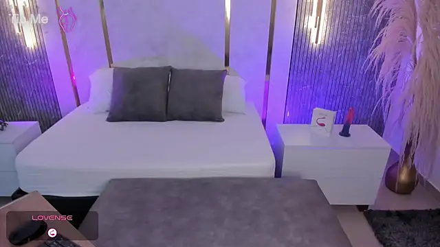 Snapshot of lilly_ass_ chatting on 25, 11, 2025 lilly ass online show from 25, 11, 2025