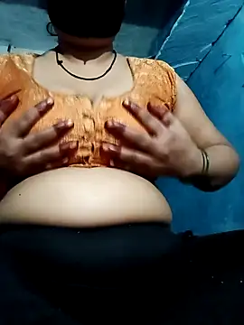 Snapshot of Haseena_Baby chatting on 2, 2, 2025 Haseena Baby online show from 2, 2, 2025