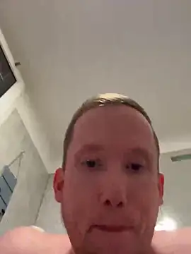 Snapshot of Sklavesucht2025 chatting on 20, 11, 2025 Sklavesucht2025 online show from 20, 11, 2025