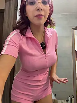 Snapshot of MartinaSooler chatting on 11, 7, 2026 MartinaSooler online show from 11, 7, 2026