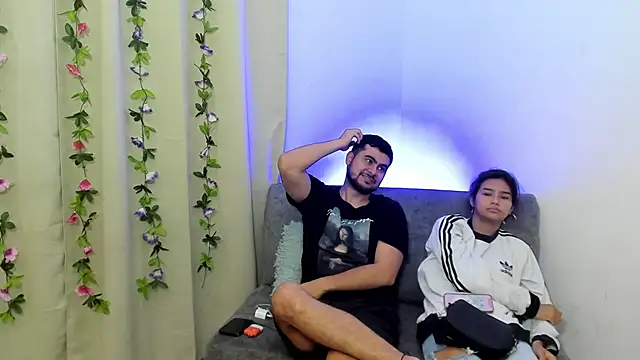 Snapshot of blueroom_party chatting on 1, 2, 2025 blueroom party online show from 1, 2, 2025