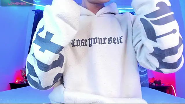 Ethan Boyy online show from 17, 4, 2026