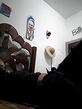 Snapshot of alejo5288 chatting on 28, 9, 2025 alejo5288 online show from 28, 9, 2025