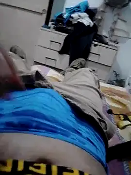 Snapshot of alejo5288 chatting on 6, 10, 2025 alejo5288 online show from 6, 10, 2025