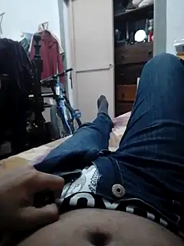 Snapshot of alejo5288 chatting on 23, 10, 2025 alejo5288 online show from 23, 10, 2025