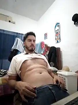 Snapshot of alejo5288 chatting on 16, 11, 2025 alejo5288 online show from 16, 11, 2025