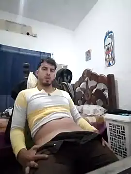 Snapshot of alejo5288 chatting on 19, 11, 2025 alejo5288 online show from 19, 11, 2025